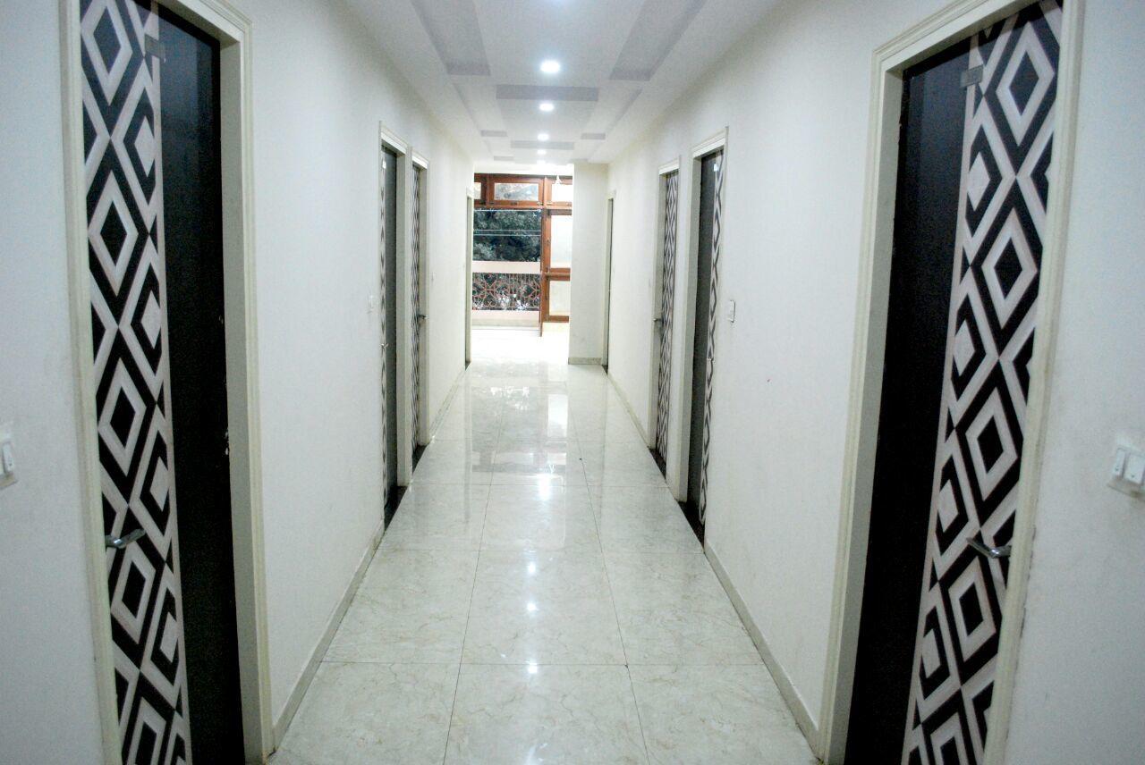 آغْرا Hotel Harish Palace المظهر الخارجي الصورة